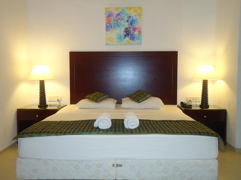 Colonia Santa Maria Hotel Baga Kültér fotó